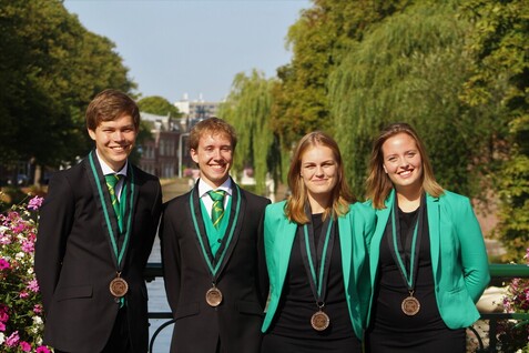 Bestuur-Poot 'Adeonae'